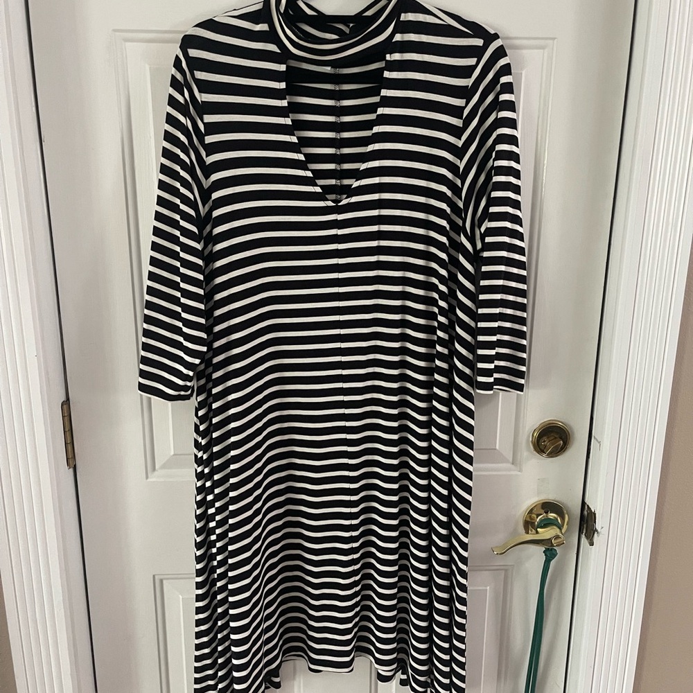 Elegant Striped Long Sleeve Dress
